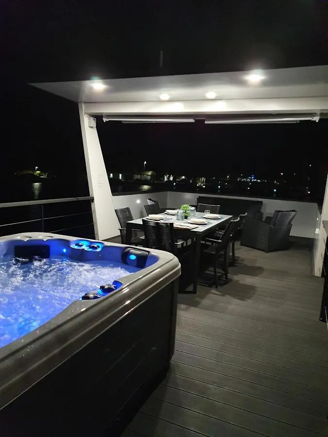 فندق Floating House Sena بولا 0*,  كرواتيا