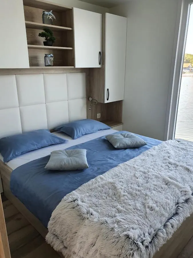 Hotel Floating House Sena Pula