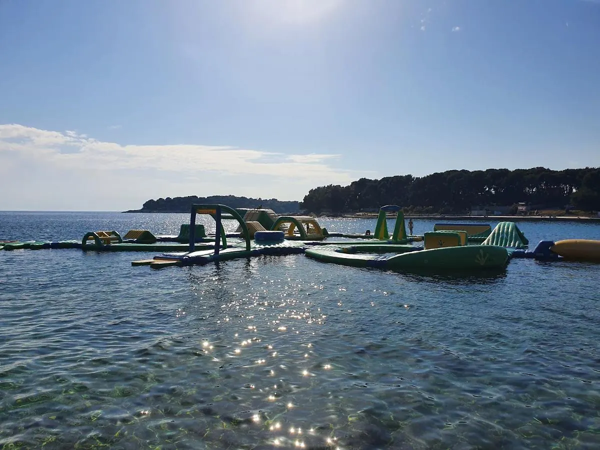 Hotel Floating House Sena Pula Hotel en barco